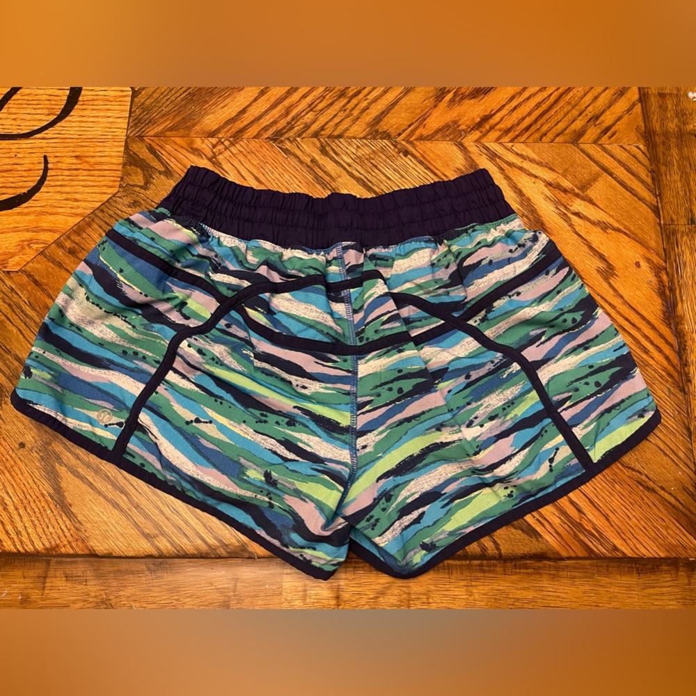 Lululemon Multi Color Tracker Shorts-Size 8 - image 2